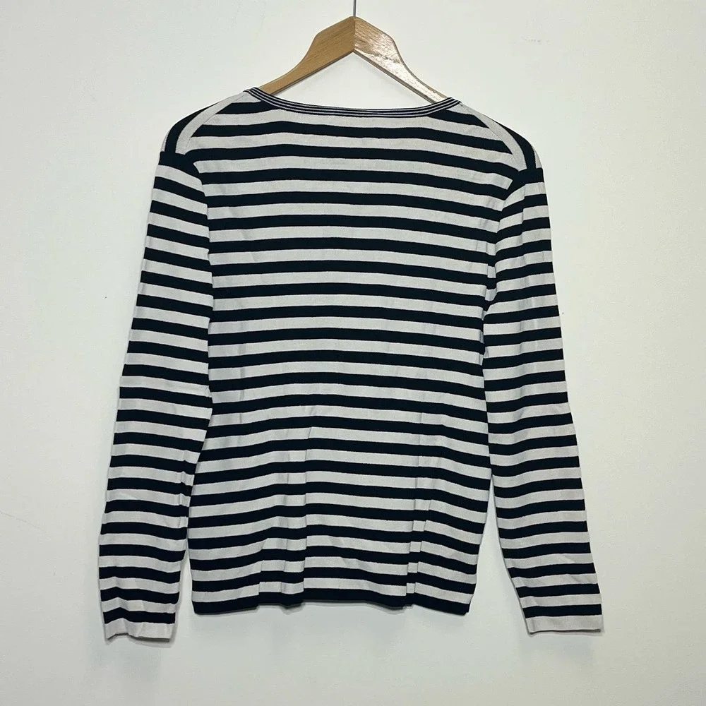 Chico's Design V Neck Sweater Top Medium - Picture 2 of 4